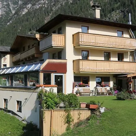 Hotel Kirchdach Gschnitz