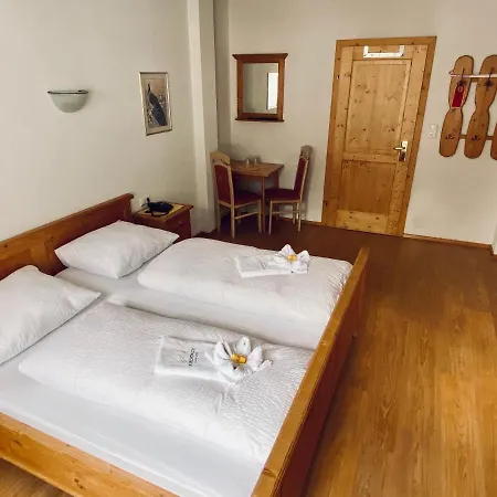 Kirchdach Hotel 3*