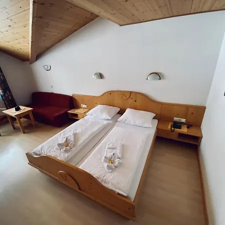 Kirchdach 3* Gschnitz