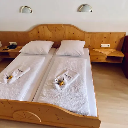 Hotel Kirchdach 3*