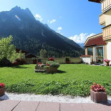 Kirchdach Hotel Gschnitz